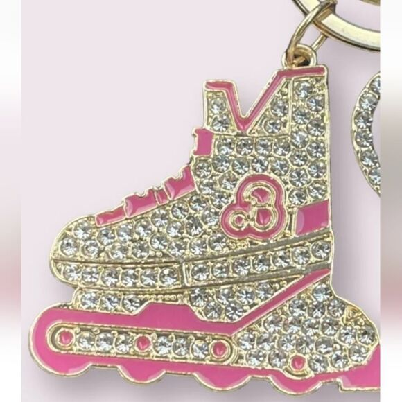 Barbie The Movie PRIMARK Exclusive Rollerblade Keychain RARE 1 gold tone pink - Picture 1 of 10